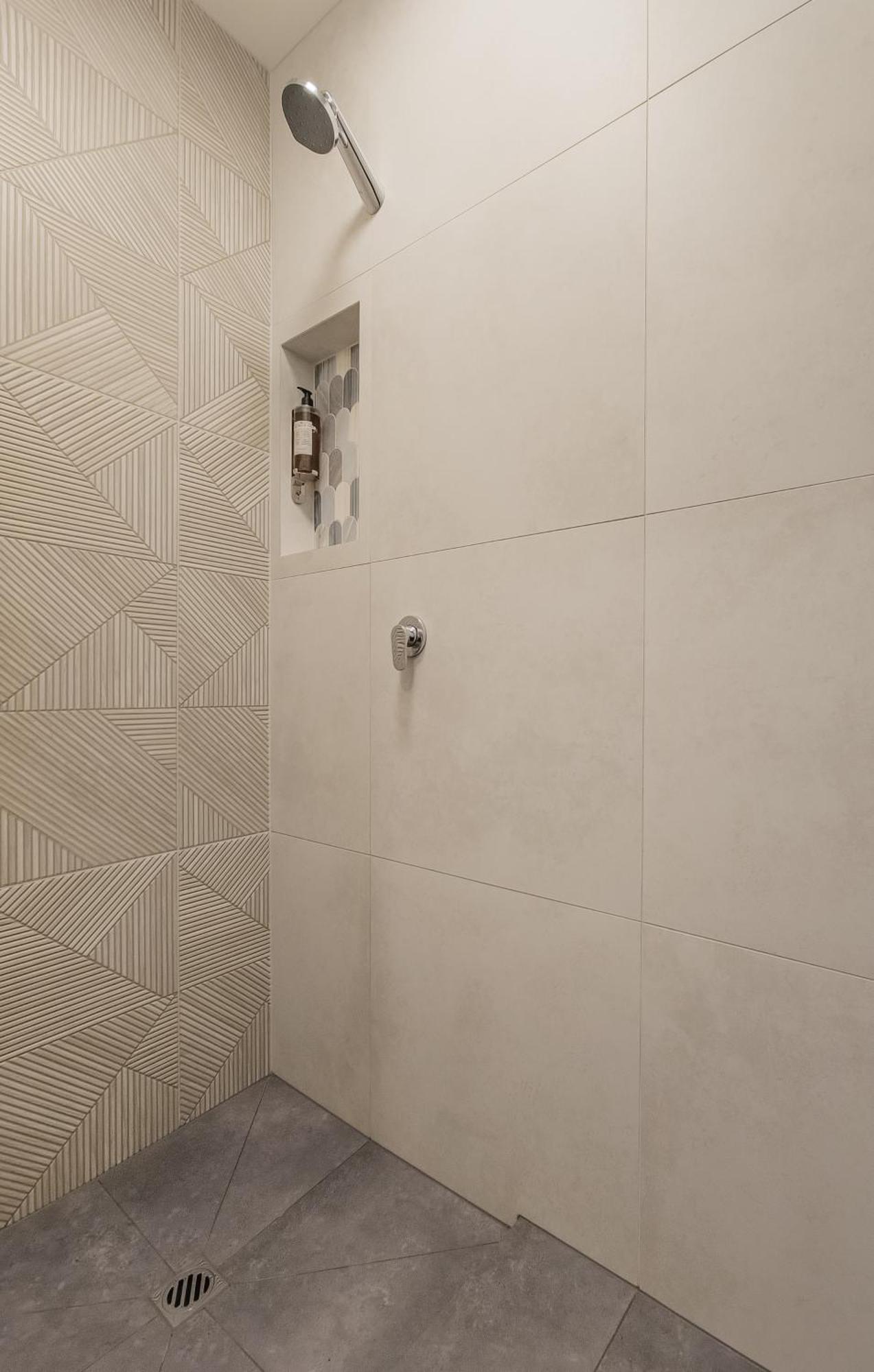 Single Room with Shared Bathroom